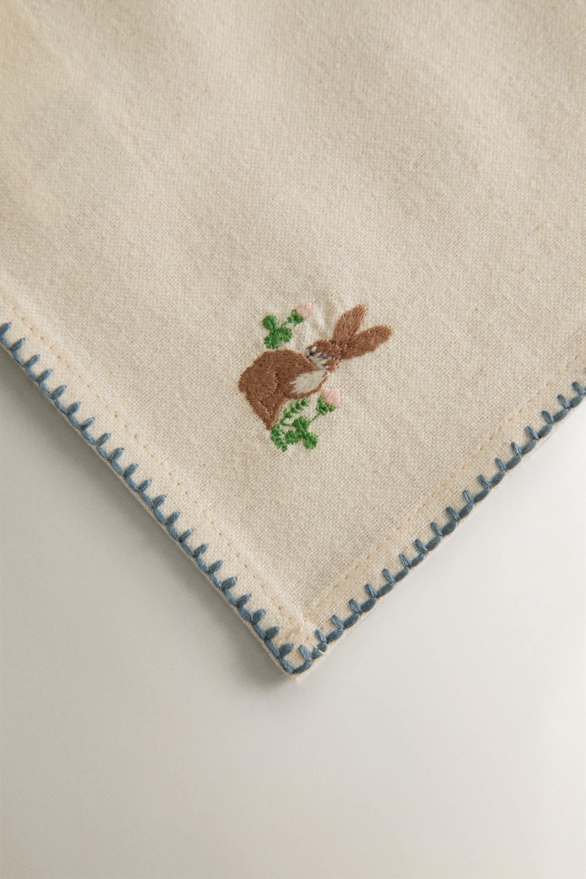 PACK SERVIETTES BRODERIE PÂQUES (LOT DE 4)